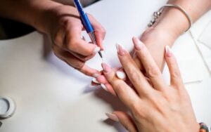 Lương làm nail ở Mỹ là bao nhiêu - Học nail