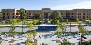 Ngành dược ở Mỹ - University of Kansas