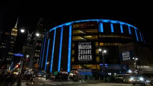 Thành phố New York về đêm - Madison Square Garden